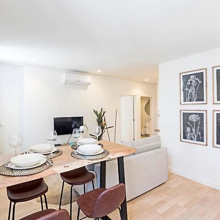 Brand New 1Bd Apart. W/Ac By Lovelystay Porto Luaran gambar