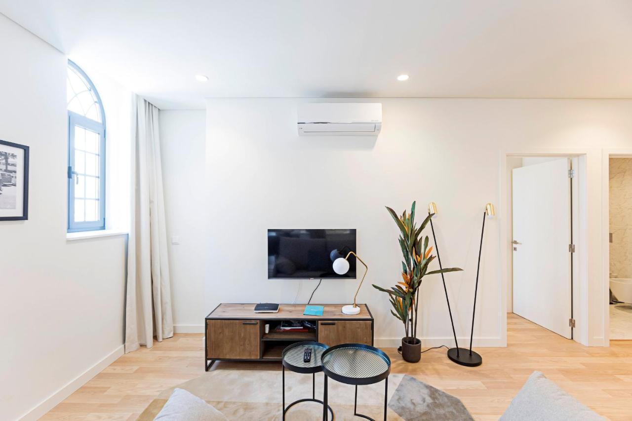Brand New 1Bd Apart. W/Ac By Lovelystay Porto Luaran gambar
