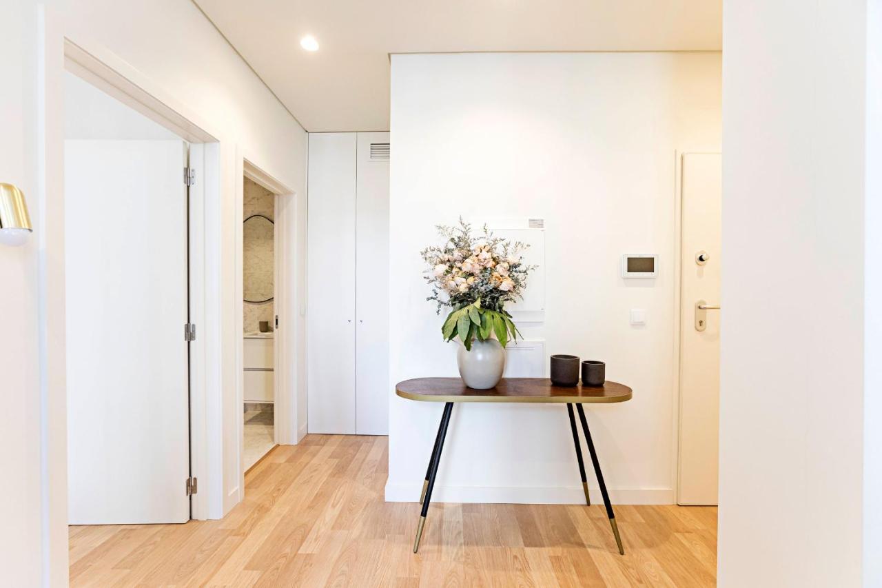 Brand New 1Bd Apart. W/Ac By Lovelystay Porto Luaran gambar