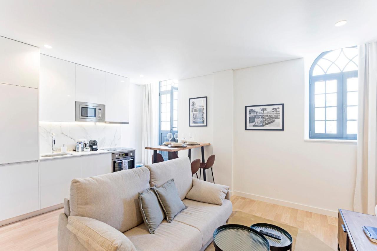 Brand New 1Bd Apart. W/Ac By Lovelystay Porto Luaran gambar